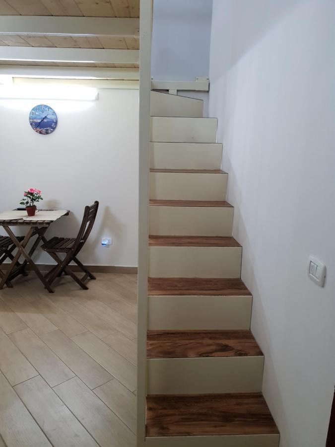 Casa Basile 15 Bed & Breakfast Naples Exterior photo